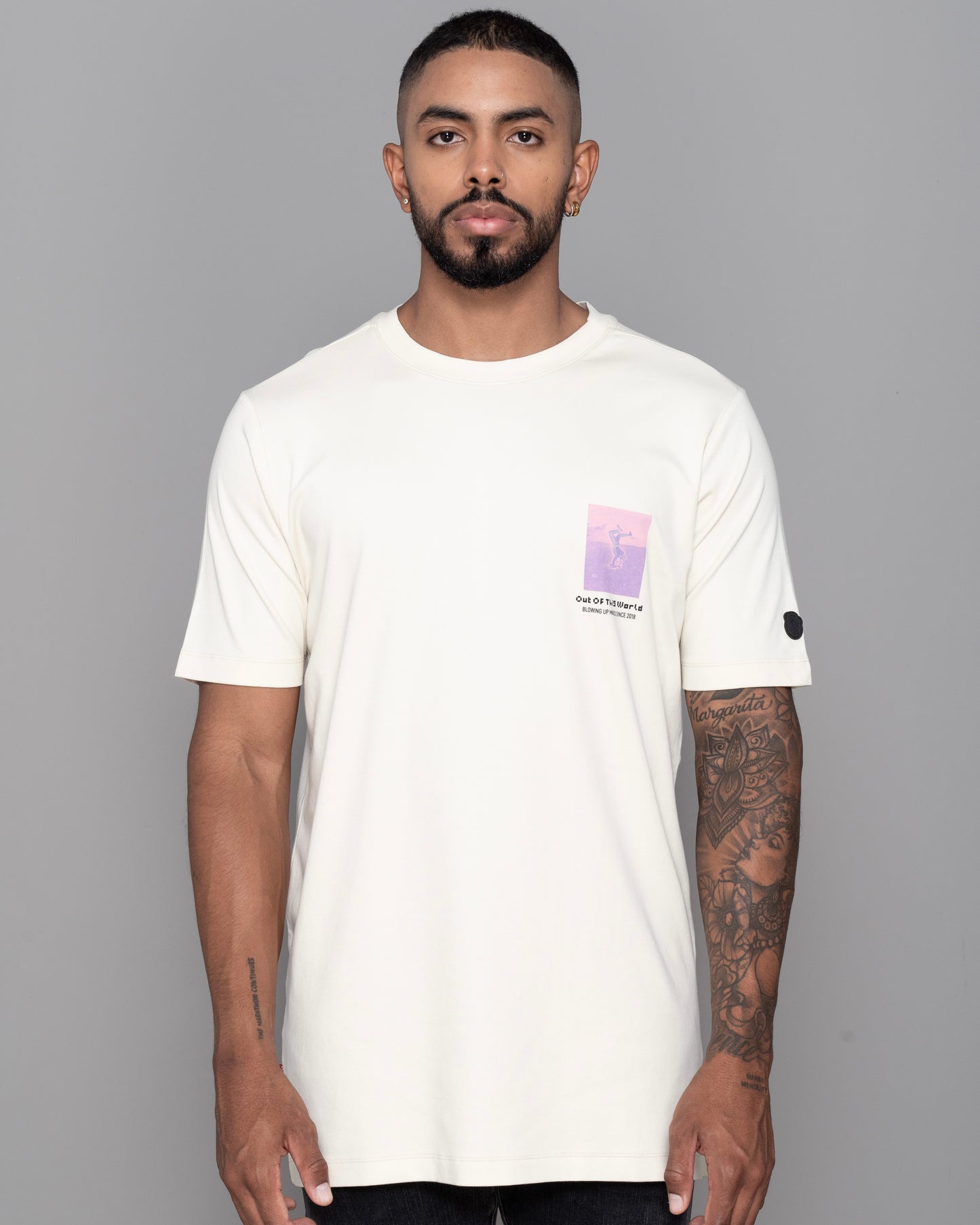 T-SHIRT OUT OF THIS WORLD