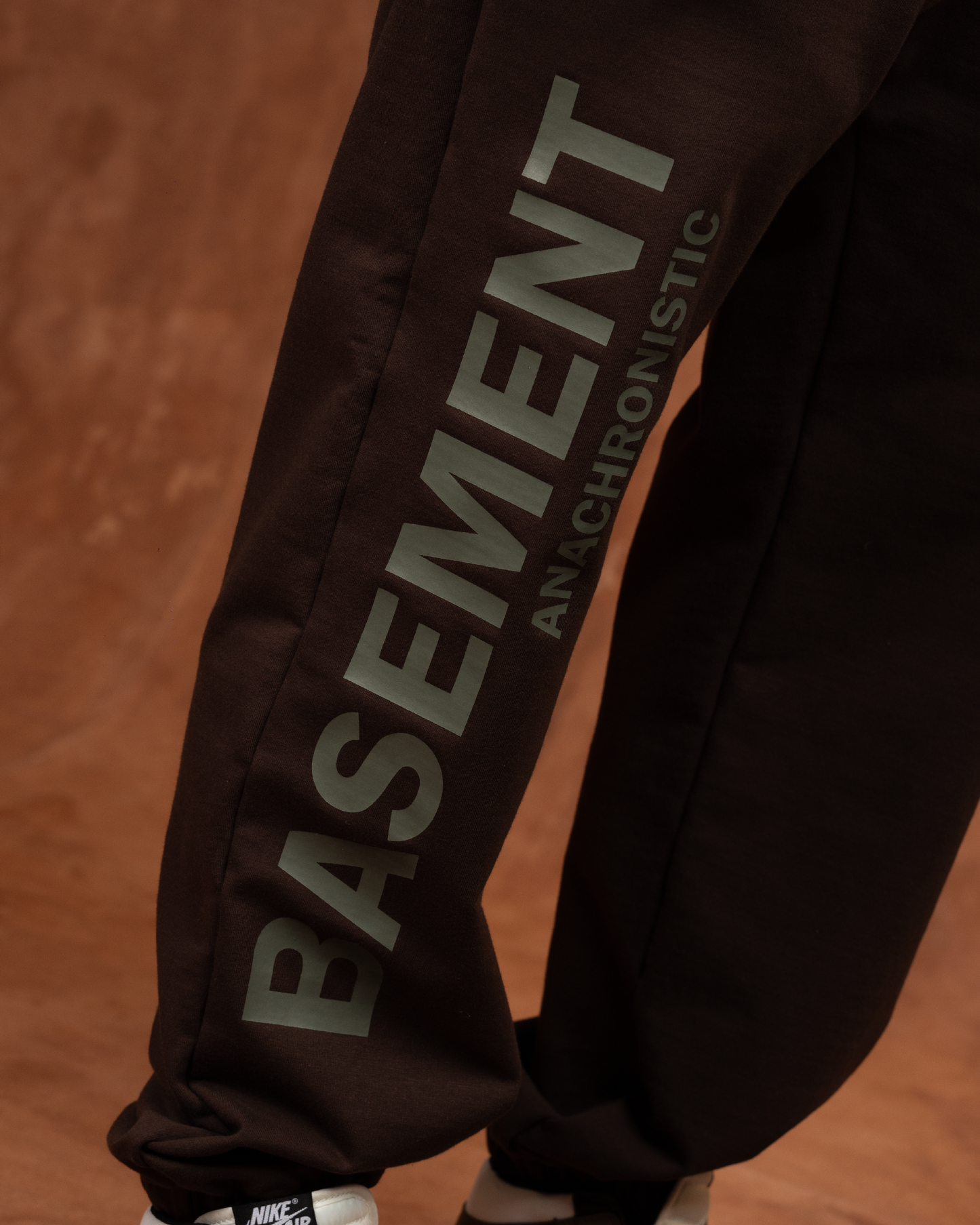 BOUNCING SWEATPANTS