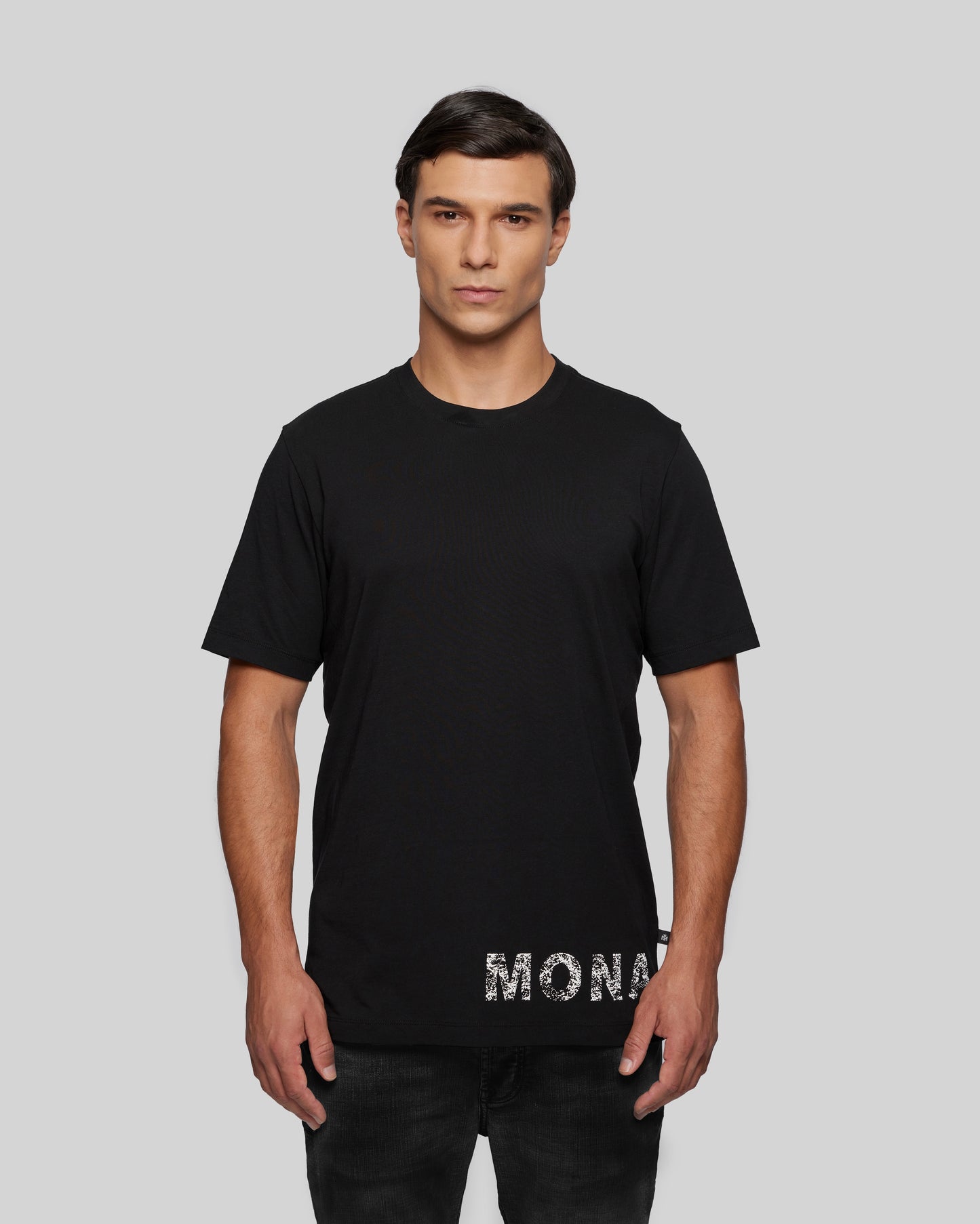 SATRO BLACK T-SHIRT