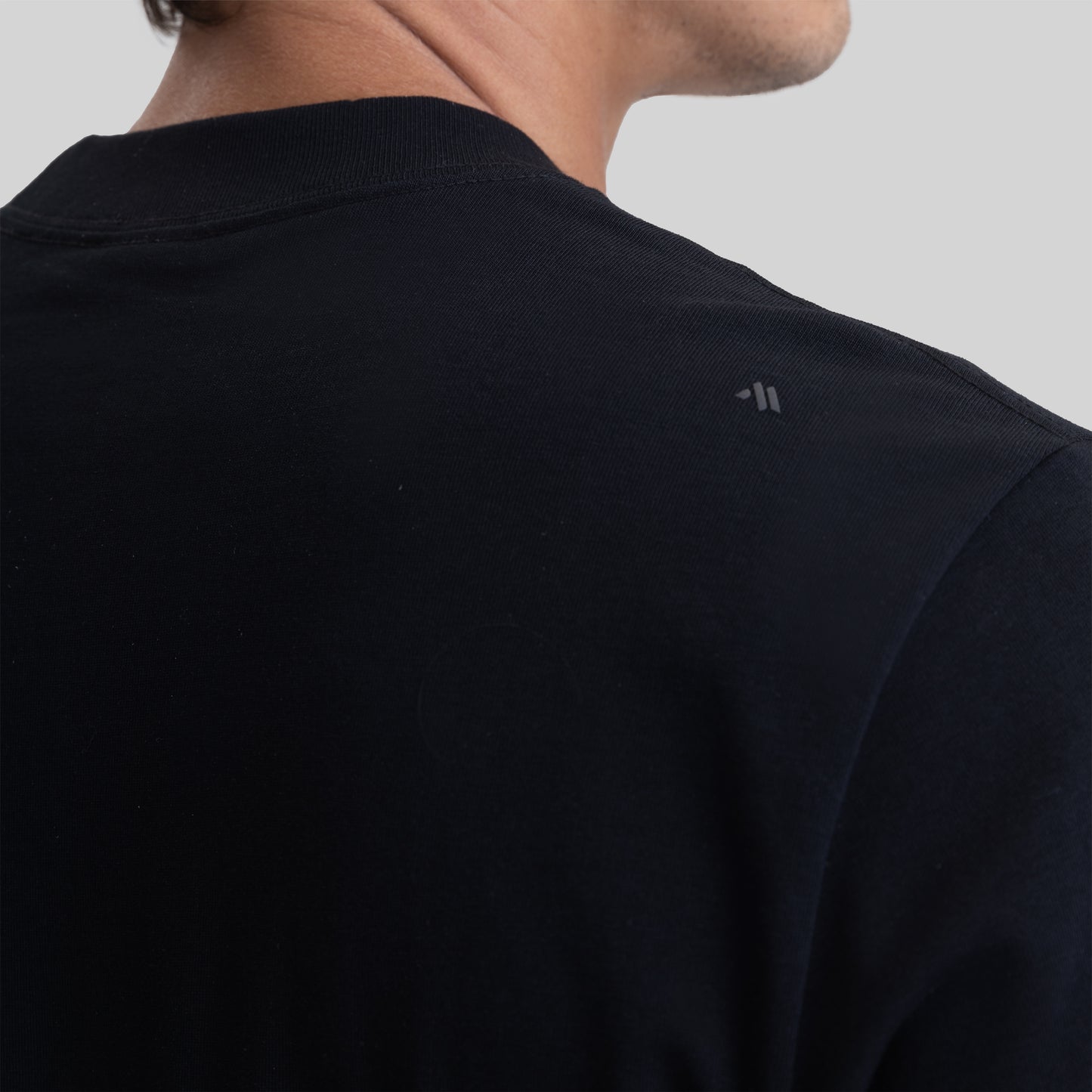ORYTHIA T-SHIRT BLACK