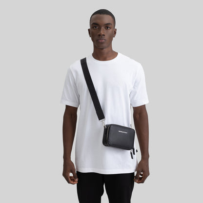 FANNYPACK SHUM