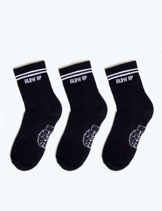 BLACK SOCKS