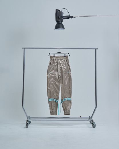 JOGGER HOLD ON