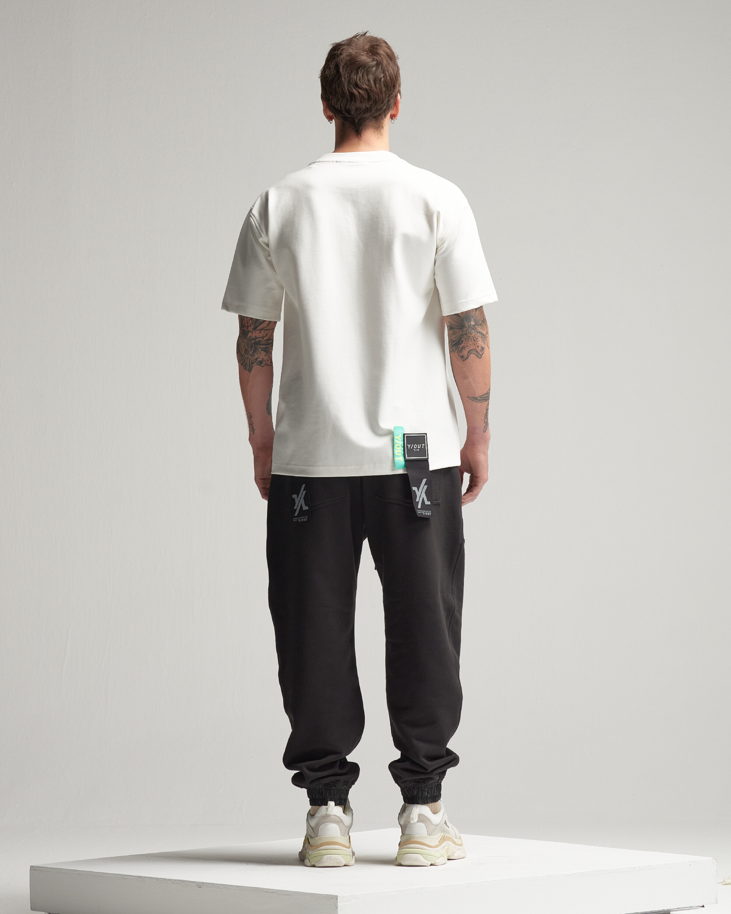 DELUXE SWEATPANTS