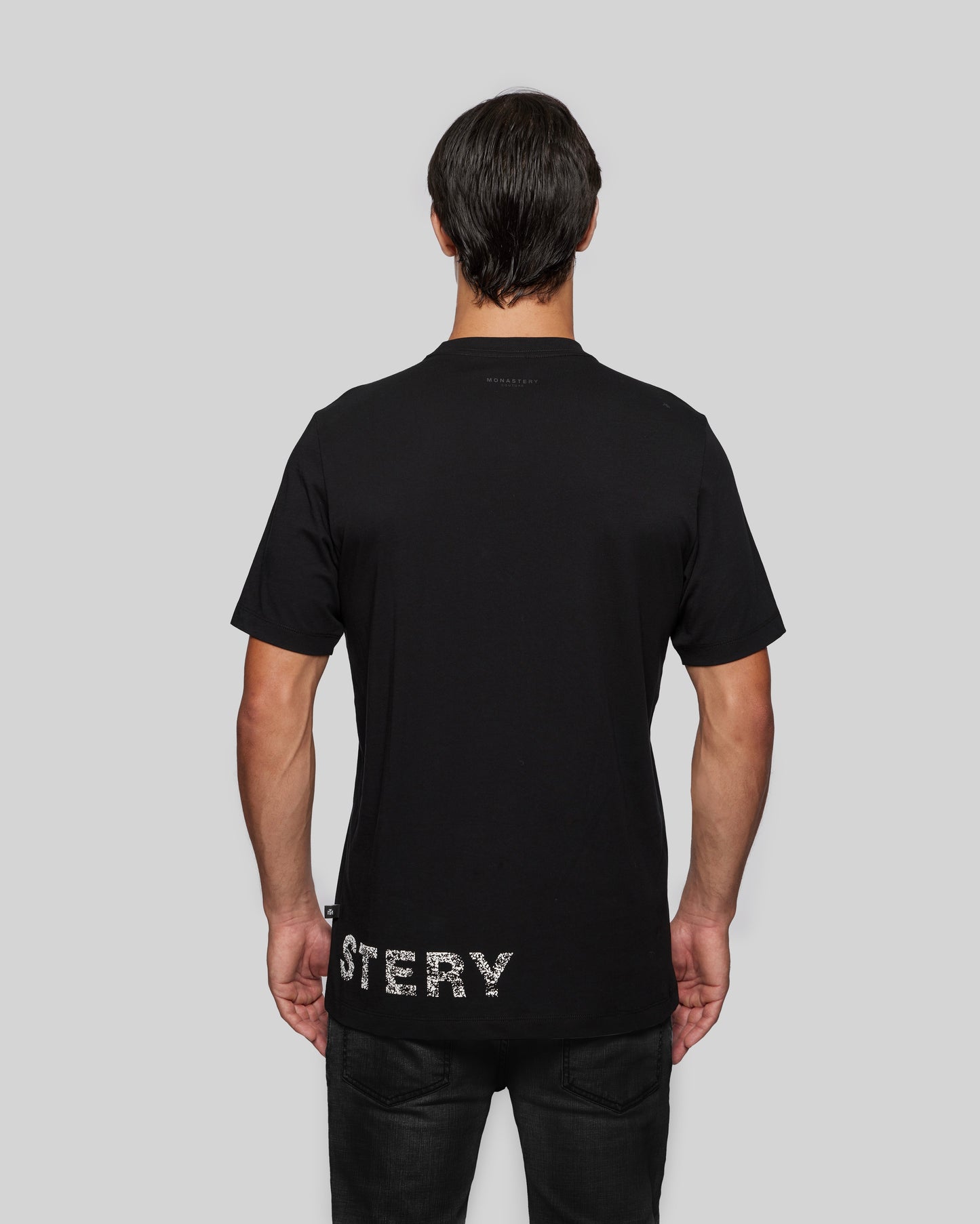 SATRO BLACK T-SHIRT
